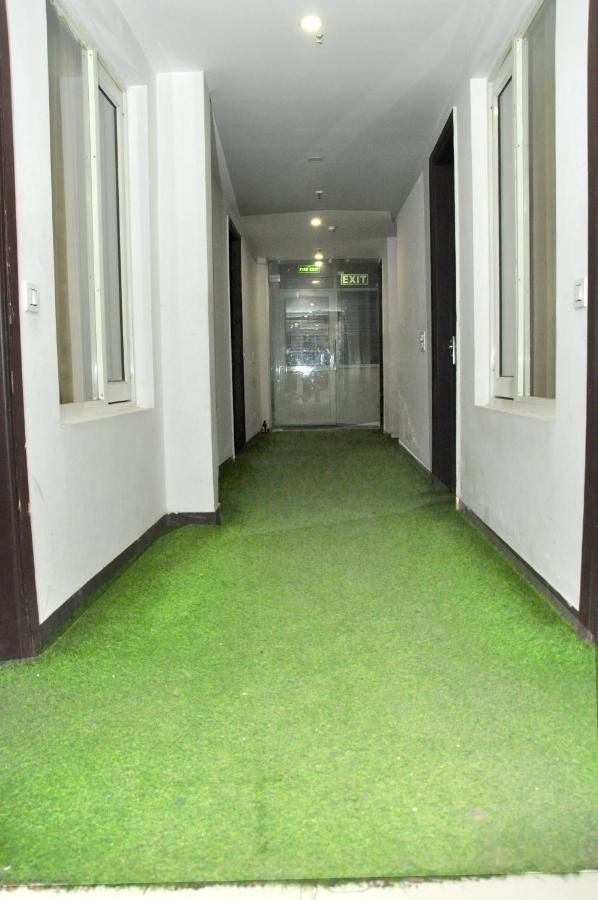 Hotel Almond Zirakpur Exterior photo